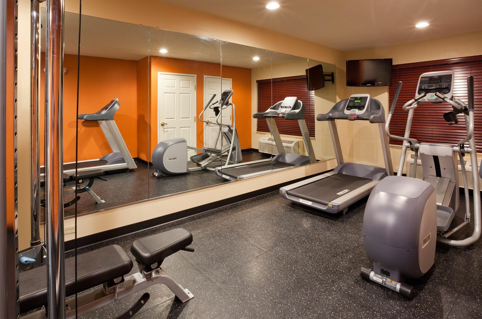 Country Inn & Suites By Radisson, Pella, Ia Экстерьер фото